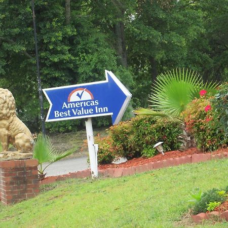 Loyalty Inn Rockingham Bagian luar foto